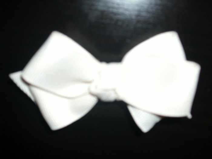 Cream Medium Hair Bow