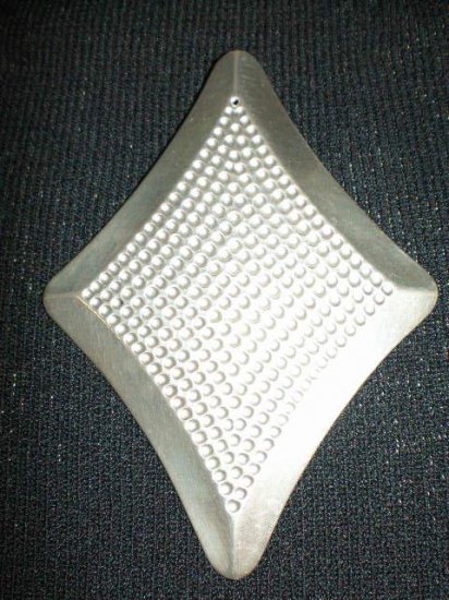 #P009 - Silvertone Diamond Shaped Pin