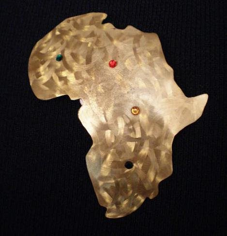 #P014 - Brass Africa Pin
