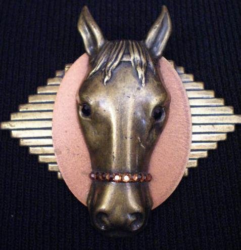 #P016 - Horse Head Pin