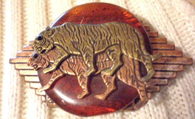 #P031 - Brass and Copper Tiger Pin