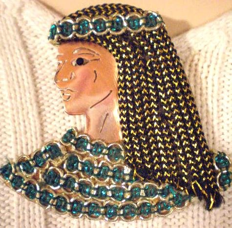 #P033 - Copper Cleopatra Pin