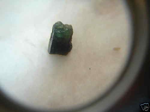 NATURAL ALEXANDRITE ROUGHMUSUEMSIZE-7.60CT ,GREEN TORED