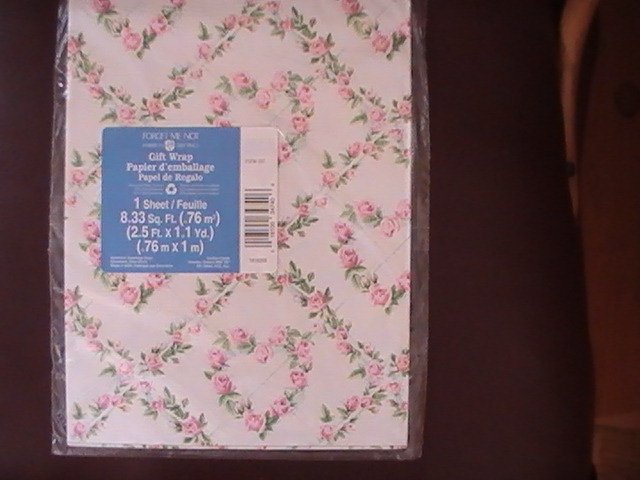 American Greetings Heart Of Roses Gift Wrapping Paper