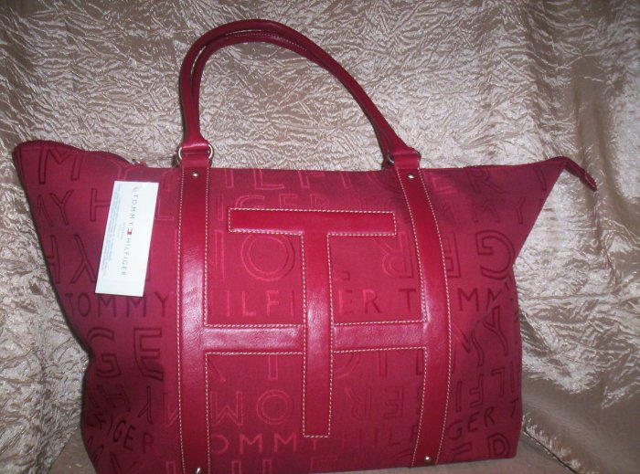 Tommy Hilfiger TH Large Nylon Logo Print Tote Bag in Red