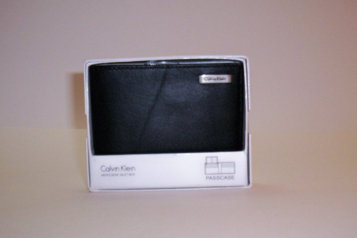 Calvin Klein Leather Bi-Fold Wallet with ID Flap in Black