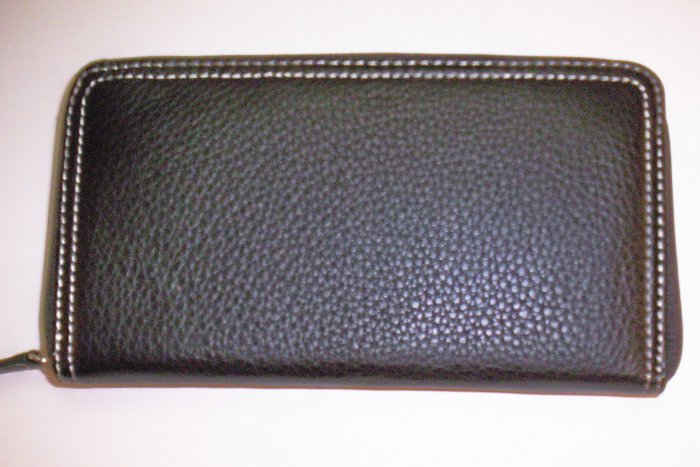 New Liz Claiborne Newberry Flats Leather Zip-Around Clutch Wallet in Brown