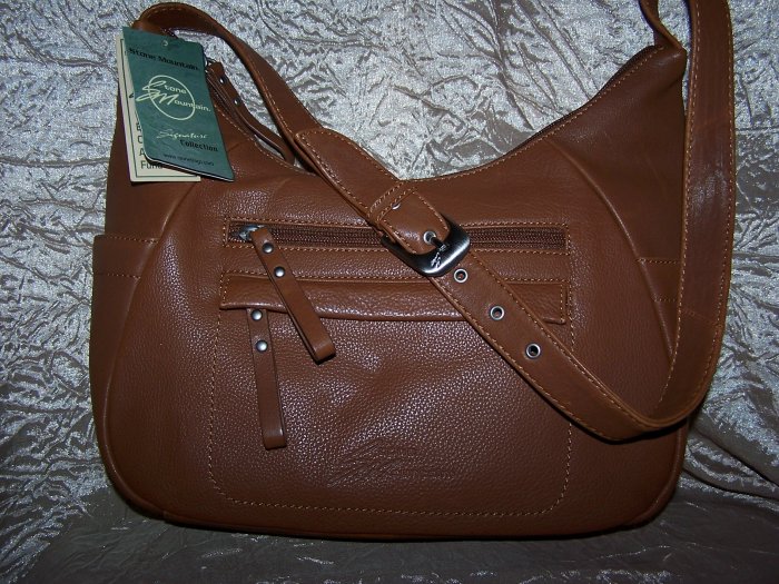 Stone Mountain Lakewood Leather Hobo Shoulder Bag in Medium Brown