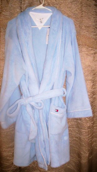 Tommy Hilfiger Soft Cuddly Robe L/XL in Baby Blue