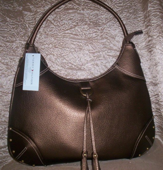 Tommy Hilfiger Vail Large Hobo in Bronze