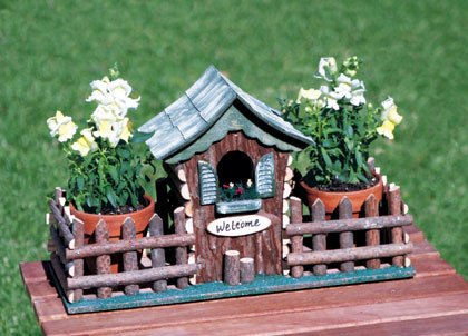 Wood Cabin Birdhouse Feeder