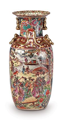 Gold-plated vase with Asian-inspired designs