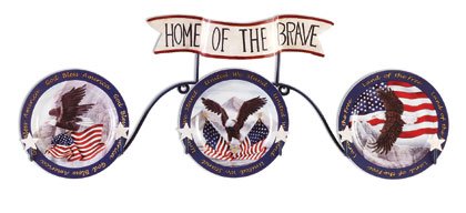 Americana wall-mount rack with three 8"" diameter plates.
