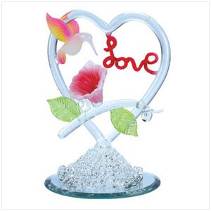 HUMMINGBIRD LOVE
