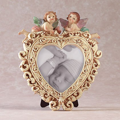 HEART-SHAPED PHOTO FRAME