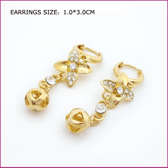 Golden Flower Pierced Earrings, Pierced earrings, Earrings