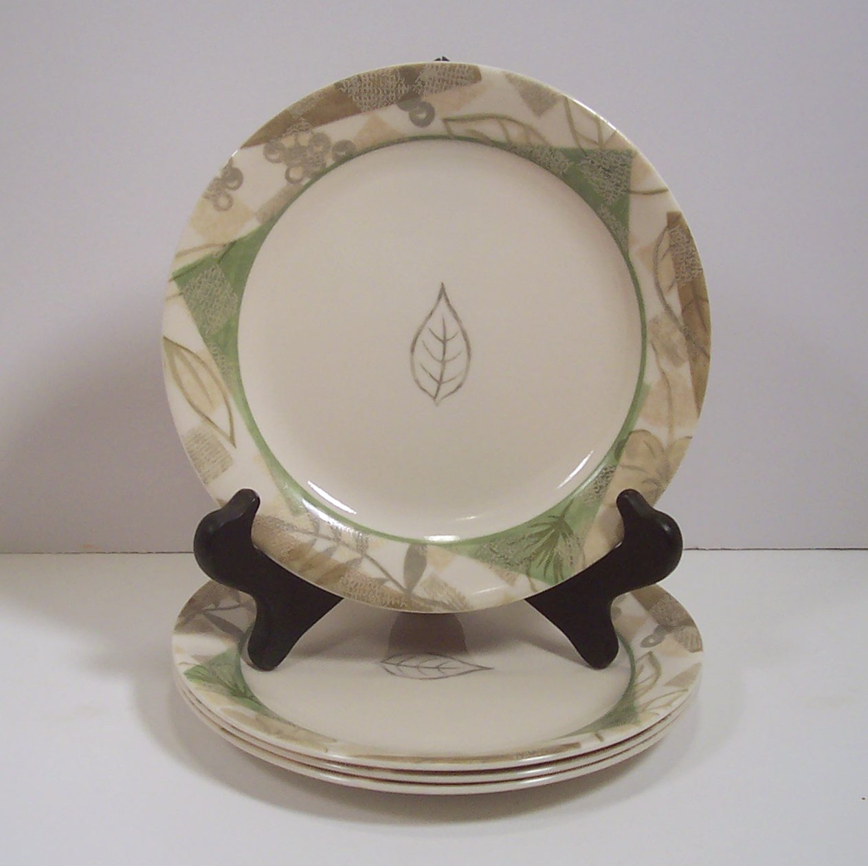 Corelle Textured Leaves Salad Plates 7 1/4" Set of 4 by Corning Made in