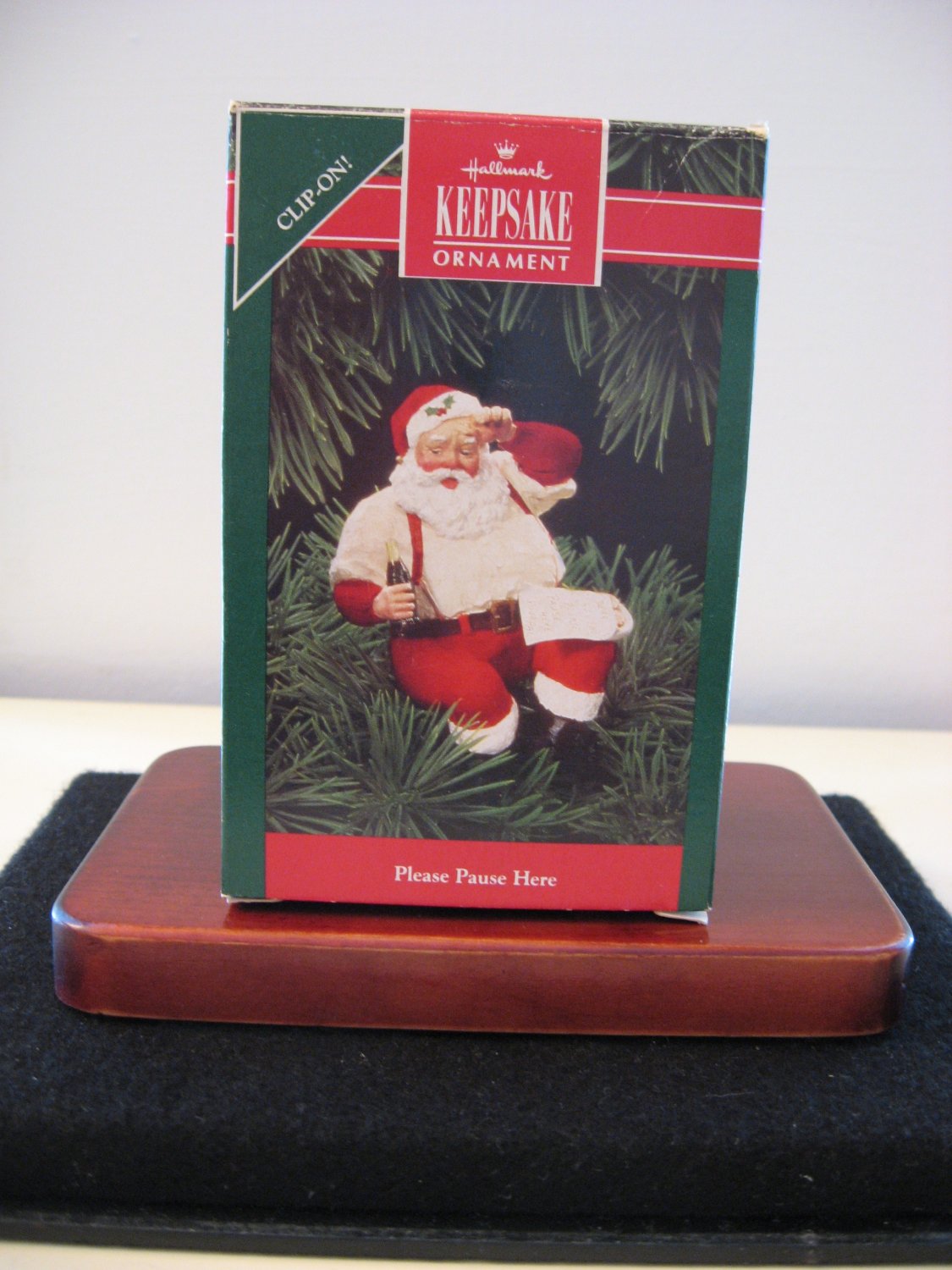 Santa, Please Pause Here
