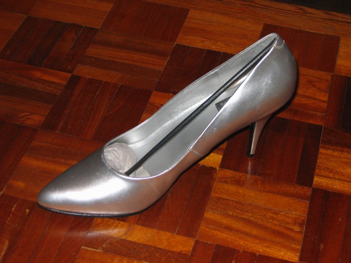 Classic Silver Pumps by Pleaser - Brand New in Box - 15
