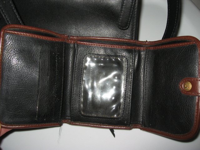 20. LIZ CLAIBORNE WALLET WOMEN'S black BROWN LEATHER BLACK PURSE HANDBAG BAG