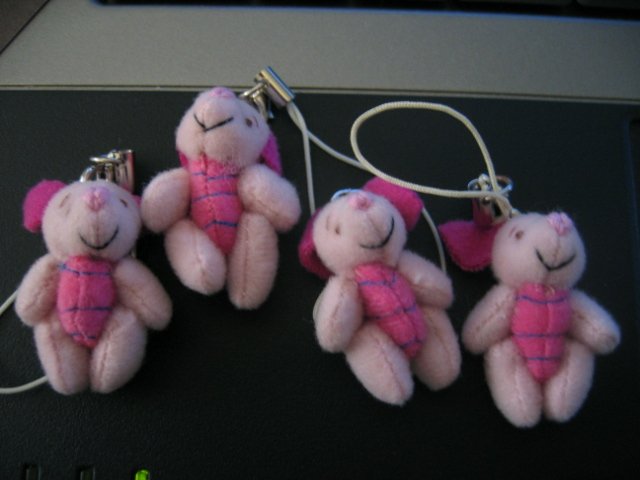 PIGLET - WINNIE THE POOH PLUSH DOLL FOR CELL PHONE OR DIGITAL CAMERA ACCESSORY