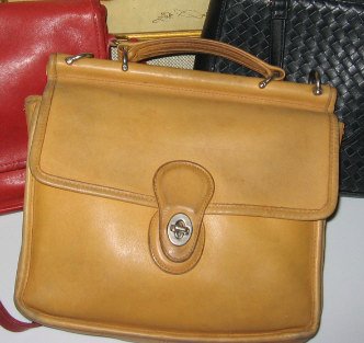 AUTHENTIC TAN camel COACH willis MESSENGER BAG WOMEN'S PURSE BRIEFCASE HAMPTON STATION office bag