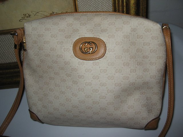 AUTHENTIC GUCCI SIGNATURE WOMEN'S LEATHER BAG HANDBAG PURSE MADE IN ITALY