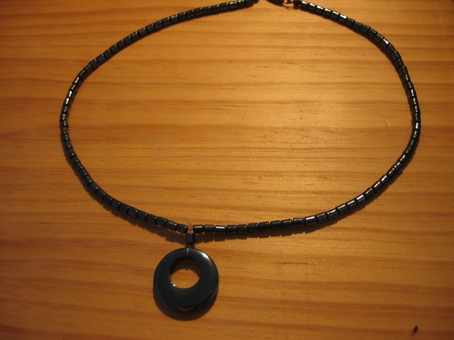 HEMATITE metallic stone beaded NECKLACE HANDMADE MOON SHAPE WOMEN'S JEWELRY silver platinum color