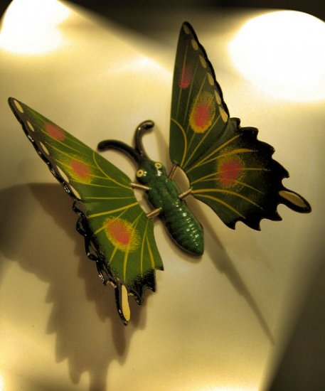 GARDEN BUTTERFLY handpainted GREEN STICK FLOWER HOME DECOR