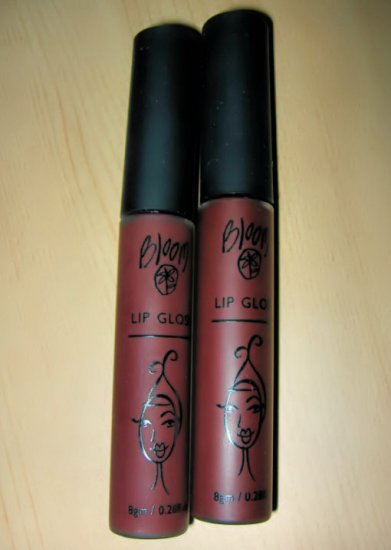 new BLOOM pucker LIP GLOSS LIPSTICK MAKEUP WOMEN'S BEAUTY PRODUCT fragrances