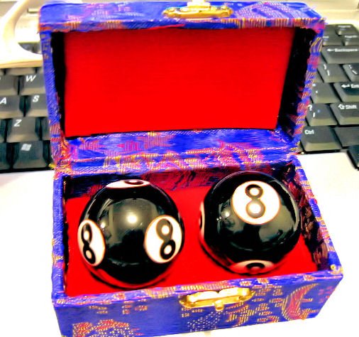 small black YOGA YING YANG ARTHRITIS RELIEF MEDITATION HEALTH BALLS DECORATIVE COLLECTIBLE