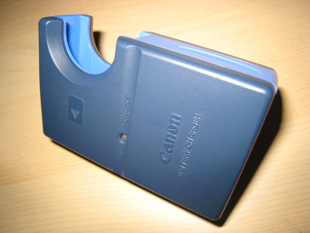 Canon 1L OEM Battery Charger CB-2LS S230 S400 S410 S500 digital camera accessory photo electronic