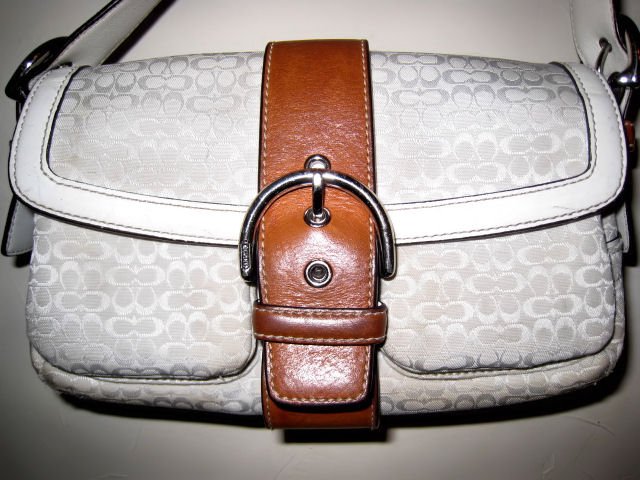 AUTHENTIC COACH WHITE SIGNATURE LEATHER BAG purse handbag women's accessory cute!