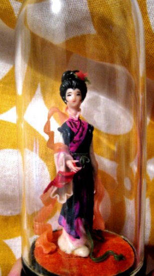 GLASS CASE woman handmade 2.5" doll collectible figurine home decor art china asia