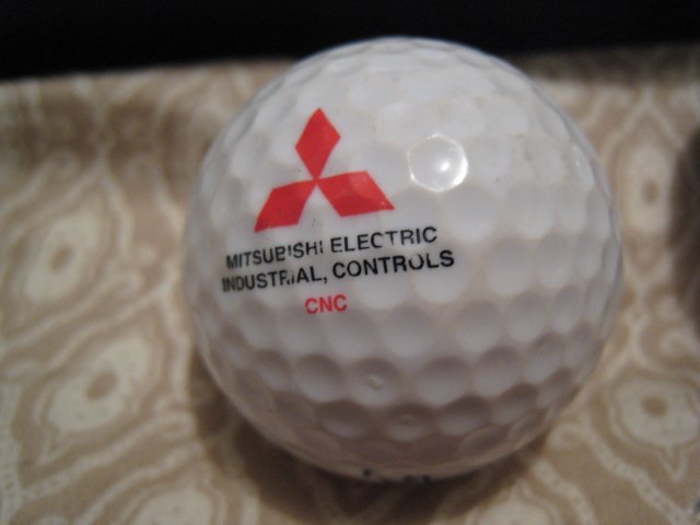 MITSUBISHI ELECTRIC - COLLECTOR'S GOLF BALL SPORTS MEMORABILIA DECORATIVE COLLECTIBLE HOME HOBBY