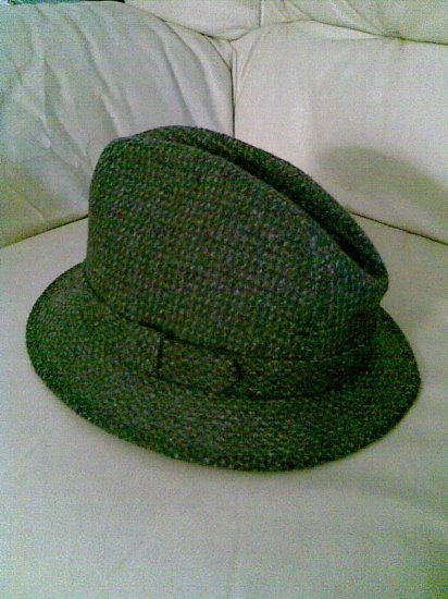 VINTAGE MEN'S ACCESSORY WOOL ACRYLIC GRAY WINTER HAT STUNNING