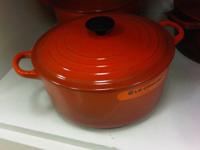 red orange Le Creuset 4.5 Qt. Round Dutch Oven Casserole kitchen home cooking pot stove france