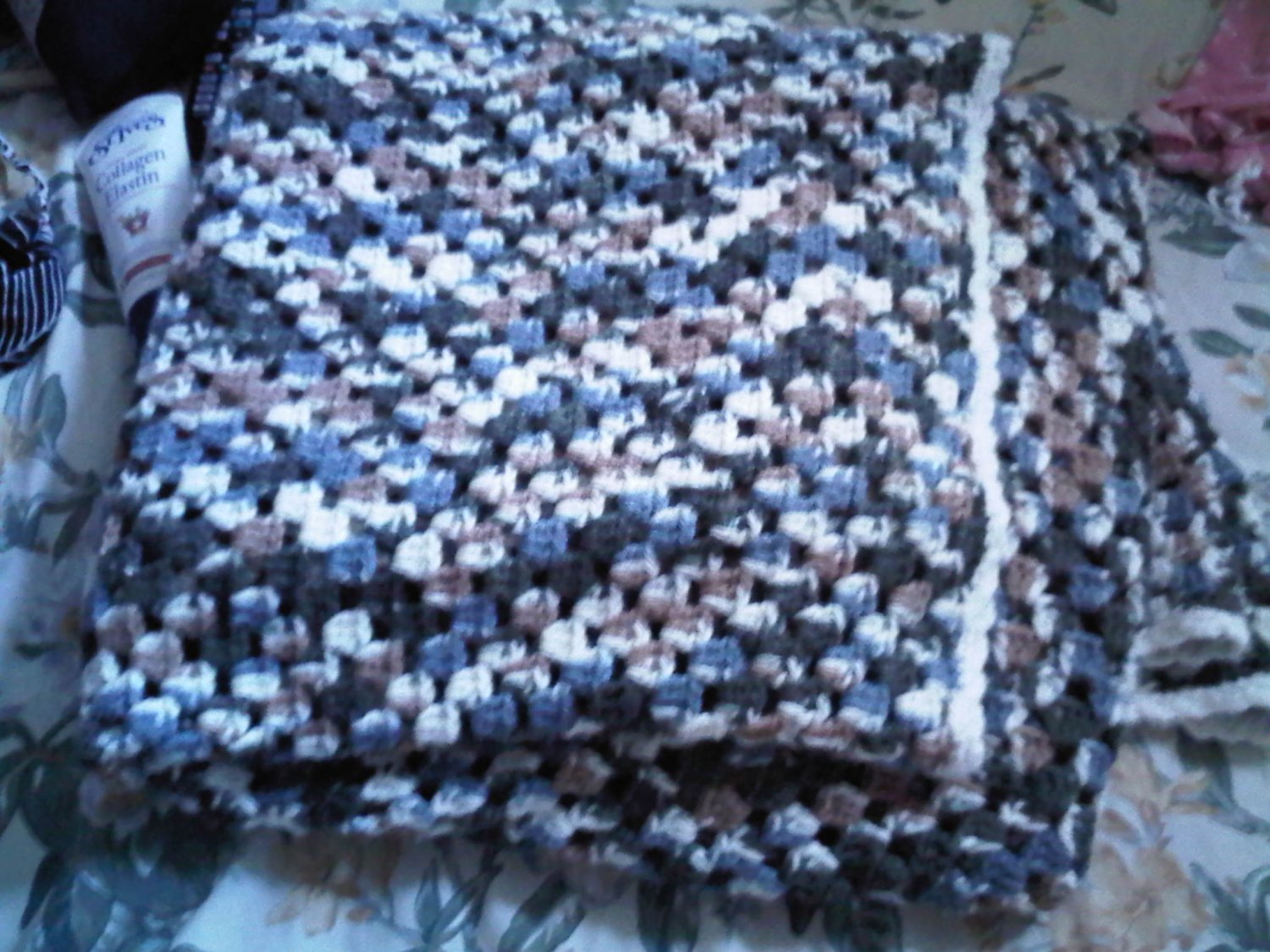 A full queen size hand-knit knitted blanket throw green blue white creme coffee color home accessory