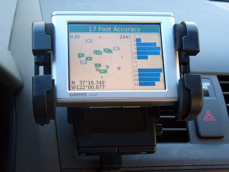 CAR VENT MOUNT HOLDER FOR GPS MP3 MULTI-MEDIA PDA RADIO electronic accessory navigation