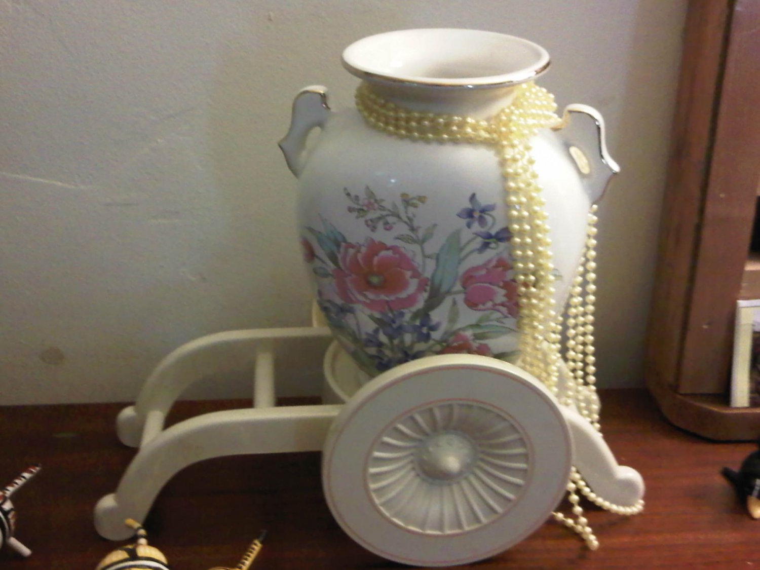 JAPAN FLOWER VASE POT CARRIAGE SET PEONY VINTAGE COLLECTIBLE DECORATIVE HOME DECOR