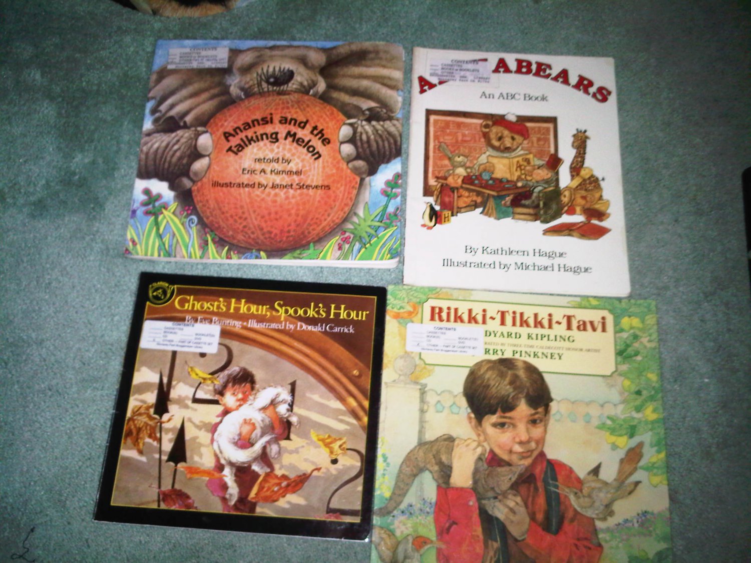 A lot set of 3 book books children's illustrated home activity