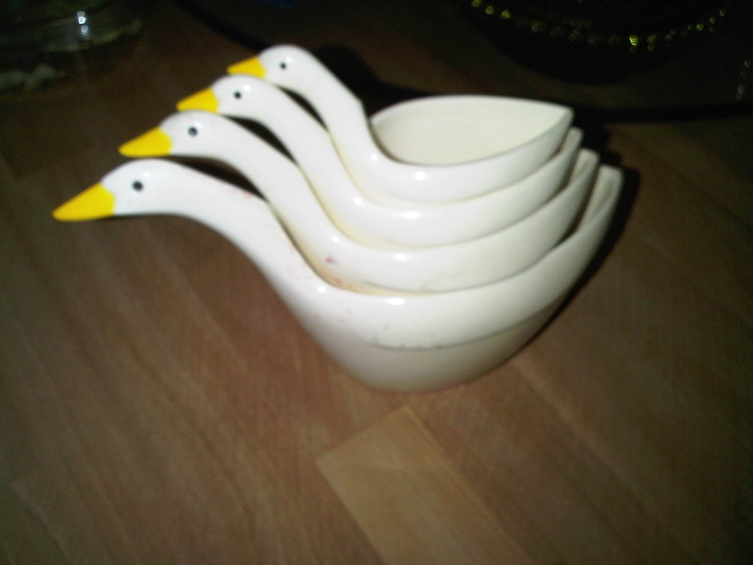 VINTAGE DUCK LOT 4 MEASURING CUP KITCHEN FAMILY HOME DECORATIVE COLLECTIBLE FIGURINE