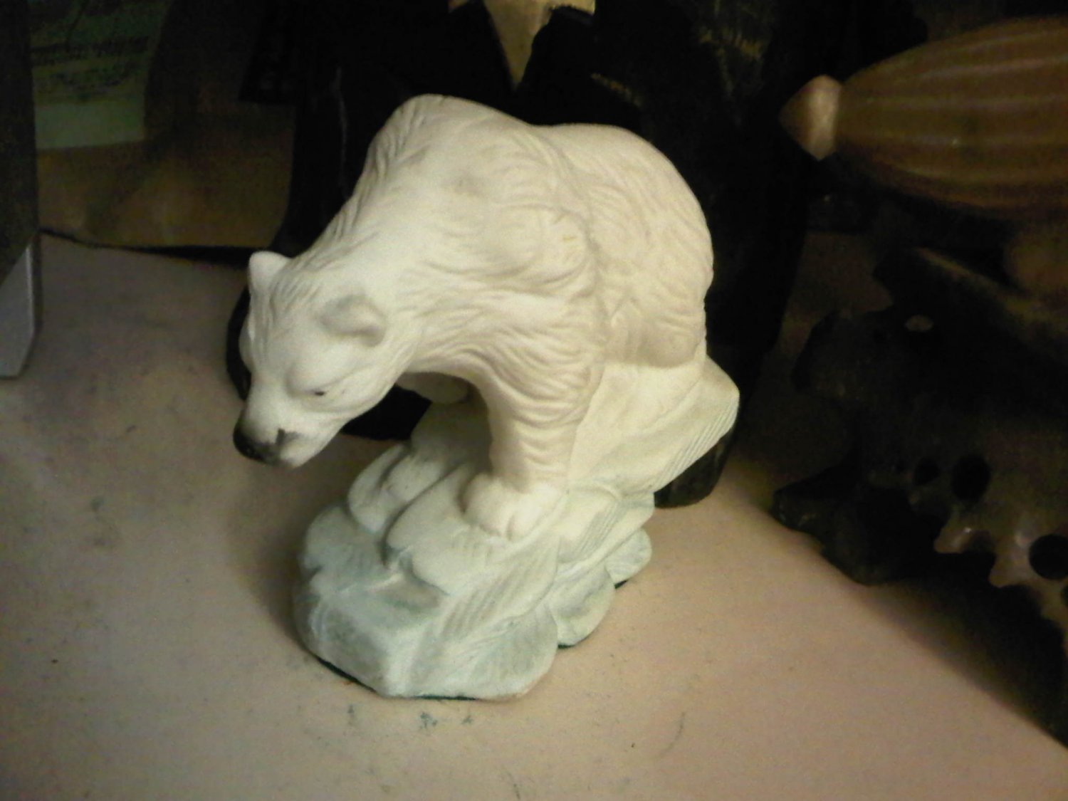 POLAR BEAR PORCELAIN WHITE DECORATIVE COLLECTIBLE FIGURINE HOME