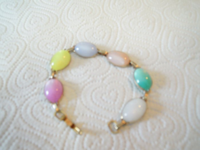Vintage Bracelet Pastel Lucite Beads Moonstone