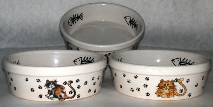 White Glazed Heavy Stoneware Cat Dish
