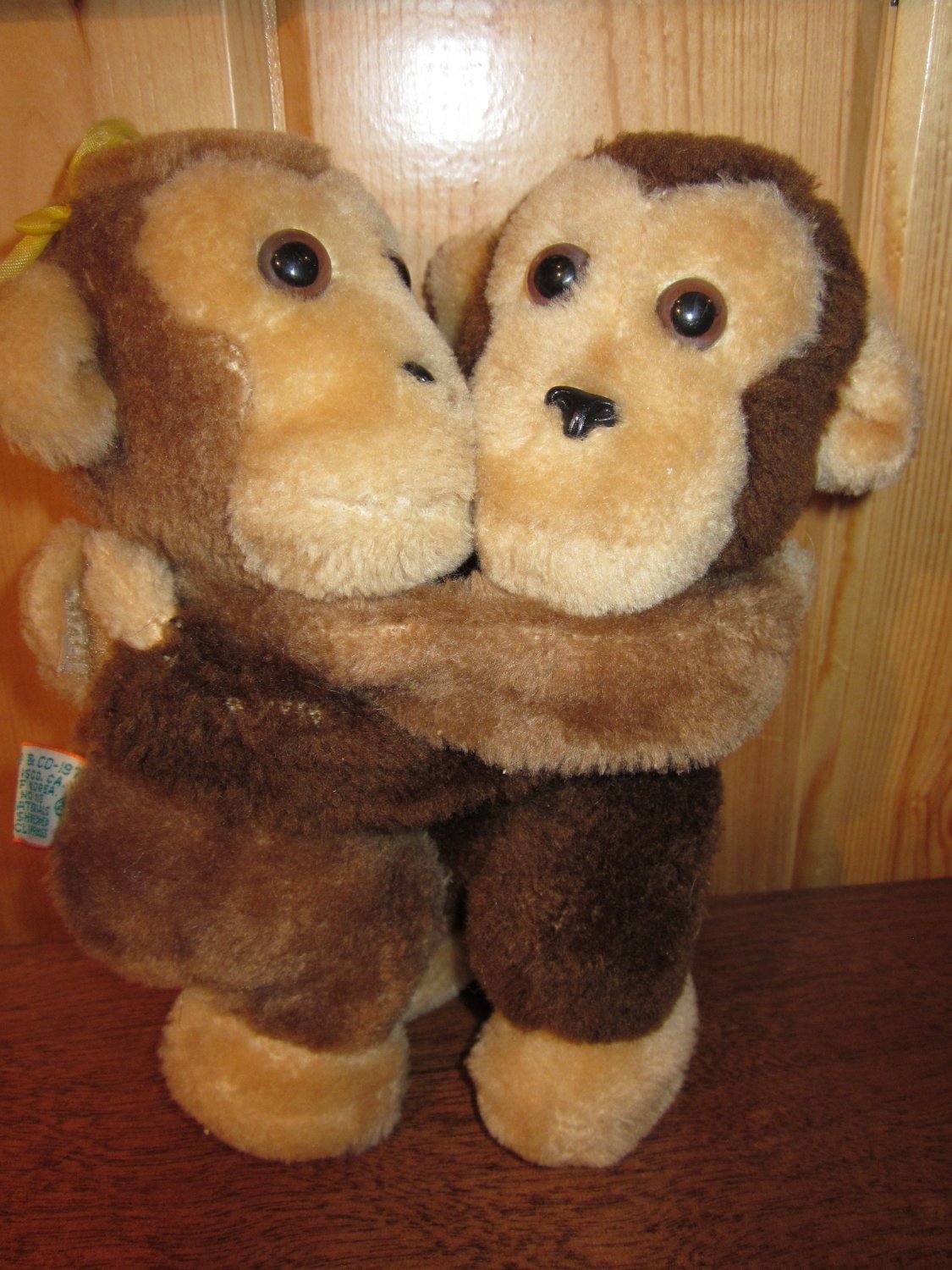 hugging monkeys stuffed animals