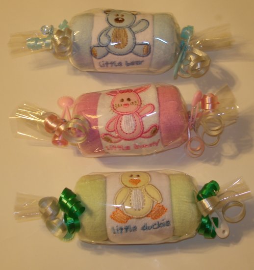 EMBROIDERED BURP CLOTH & WASHCLOTH ROLL BABY SHOWER GIFT