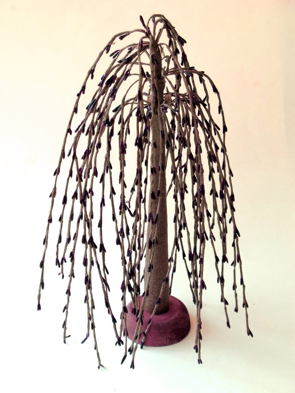 Country Primitive Pip Berries Tree Figurine Decoration