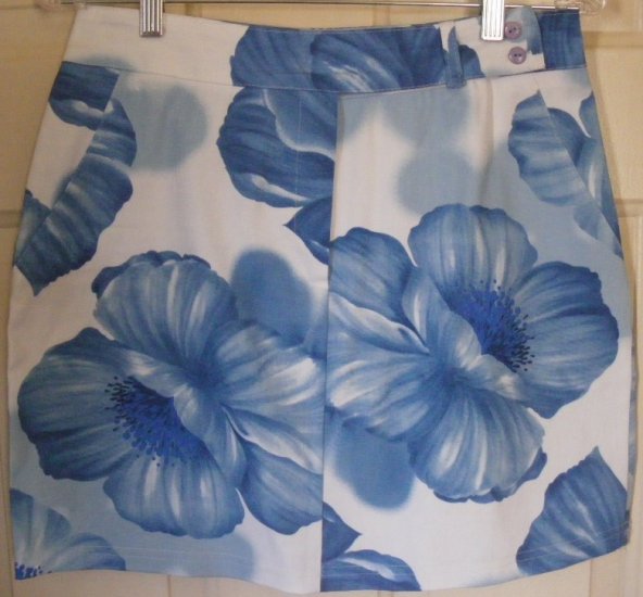 RAG White & Blue Mid-Thigh STRETCH Floral Print Skirt size 8