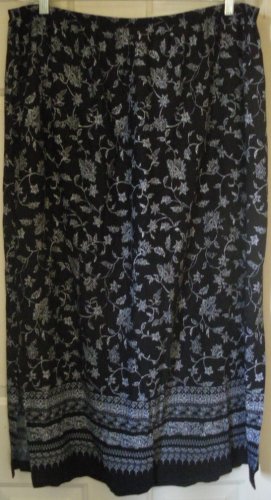 LIZ BAKER Long Black FLORAL PRINT Skirt size 2X